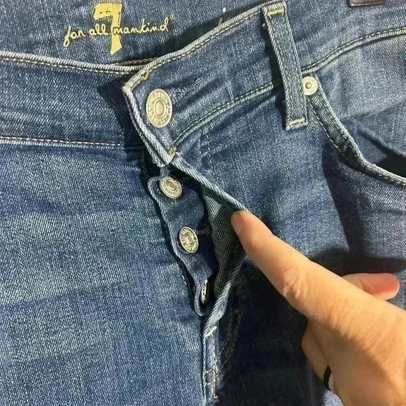 7 For All Mankind Josefina Skinny boyfriend Jeans Size 28 Button Fly Distressed - Picture 6 of 15